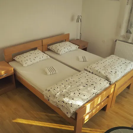 Ivan-experience 3 Bedrooms يوبوسكي