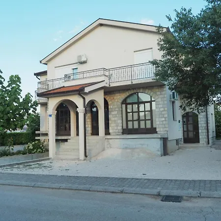 Ivan-experience 3 Bedrooms Ljubuški