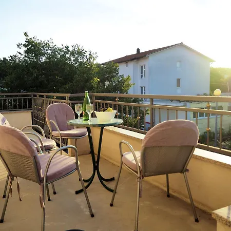 Ivan-experience 3 Bedrooms Liyubuşka