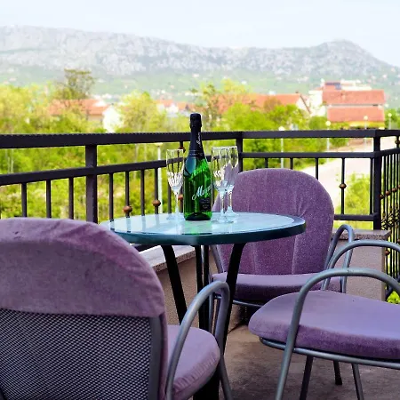 Ivan-experience 3 Bedrooms * Ljubuški